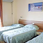 Mirage مارينا دي بييتراسانْت