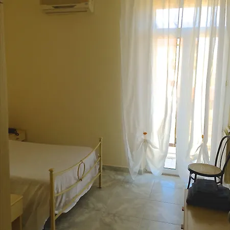 Готель Mirage 3*
