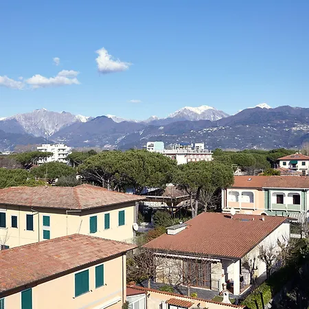 Mirage Отель Марина-ди-Пьетрасанта