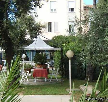 Mirage Otel