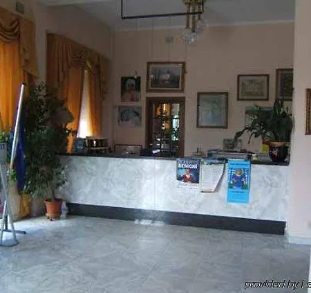 Mirage Отель Марина-ди-Пьетрасанта