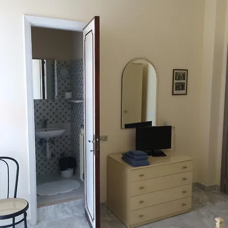 Отель Mirage 3*