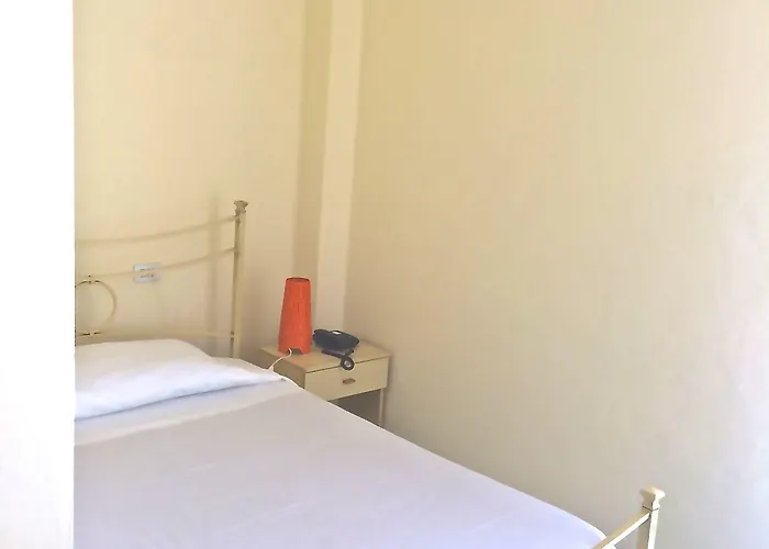 Mirage Марина-ді-П'єтразанта