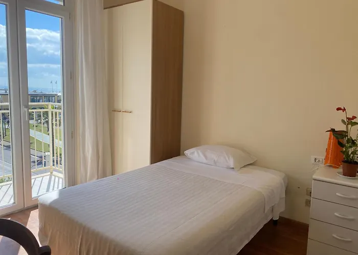 Mirage Марина-ді-П'єтразанта