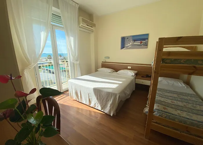 Mirage 3* Марина-ді-П'єтразанта